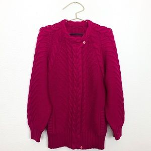 Vintage Long Knitted Sweater 🐝